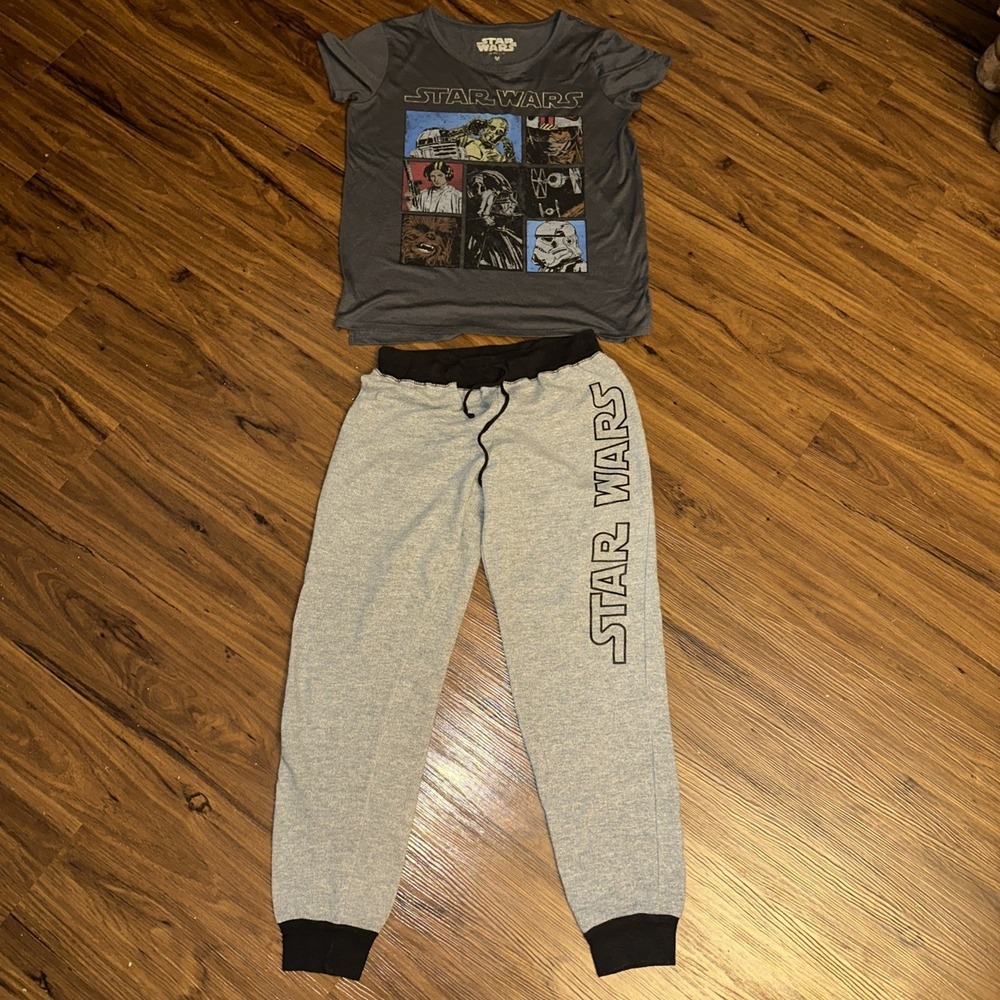 Star Wars T-Shirt Womens Size Large Gray Faded Graphic Tee Basic Short Sleeve